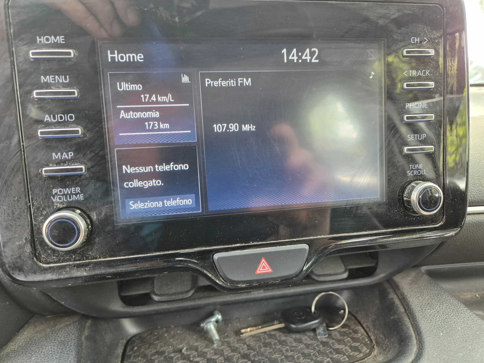 Toyota Yaris  - изображение 6