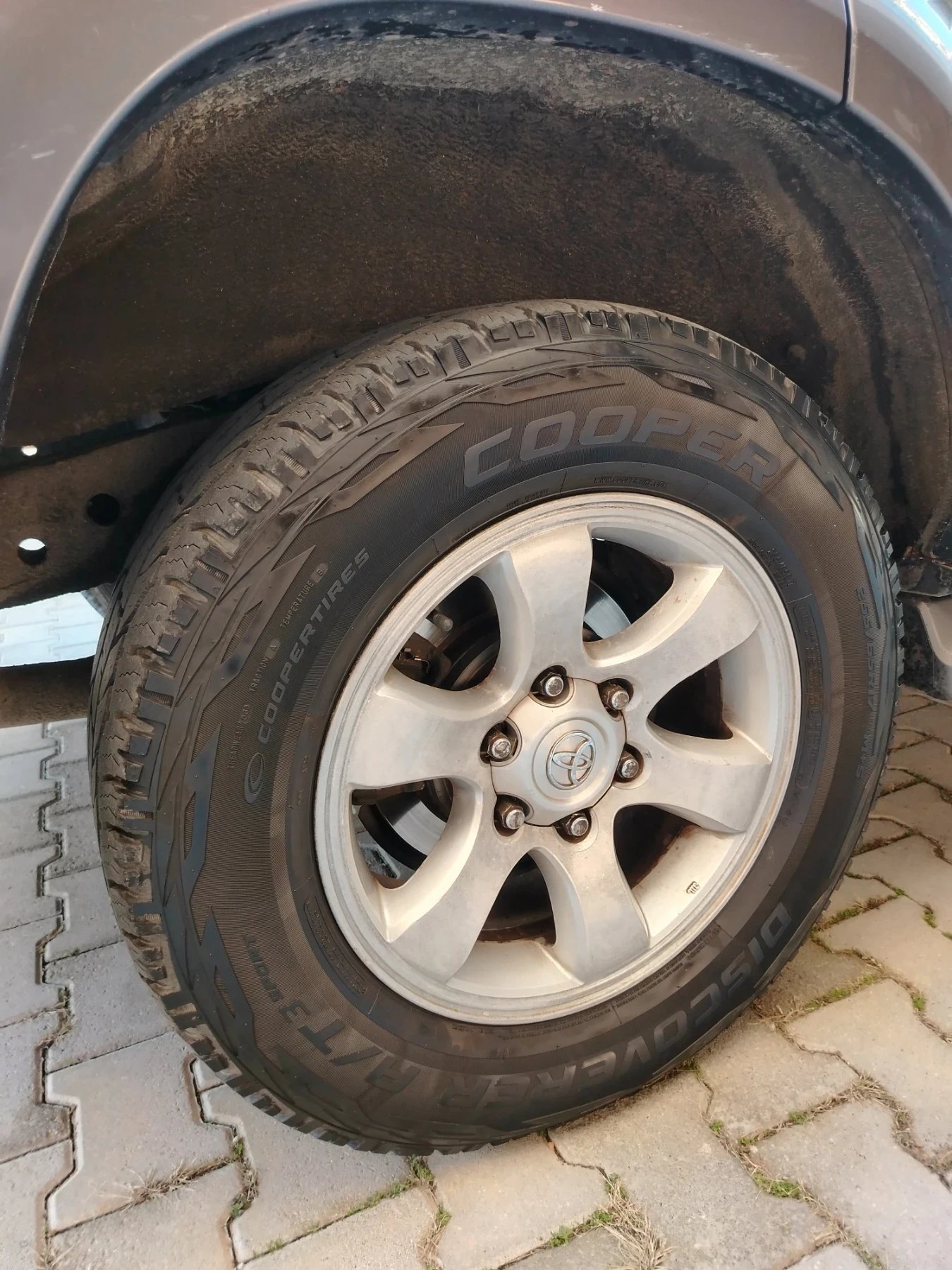 Toyota Land cruiser 3.0D4D 166ks, снимка 11 - Автомобили и джипове - 53500362