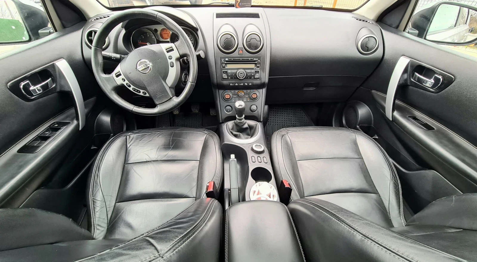 Nissan Qashqai 2.0D Keyless* 4x4* Кожа* , снимка 10 - Автомобили и джипове - 53950259