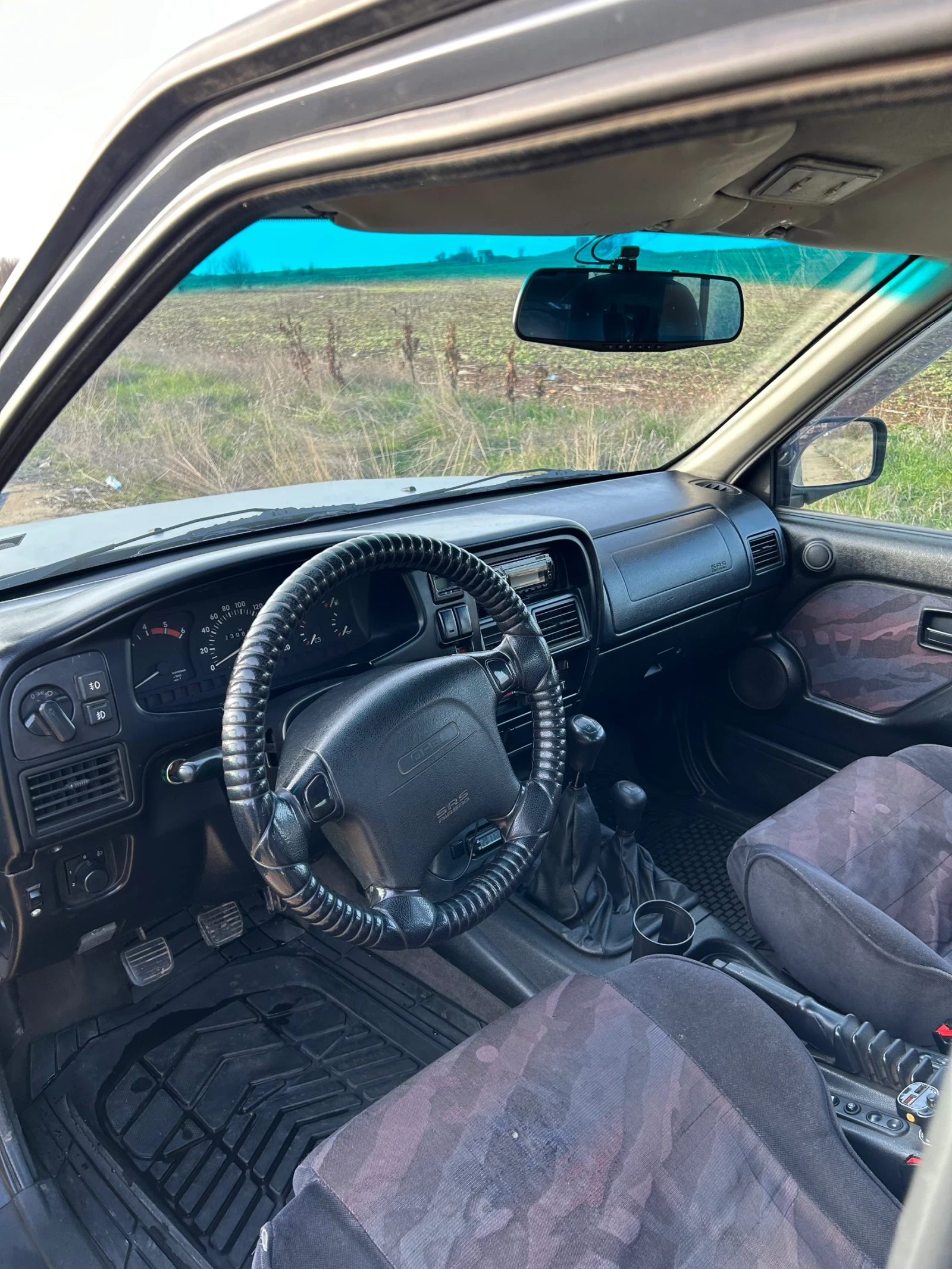 Opel Frontera, снимка 7 - Автомобили и джипове - 54242605