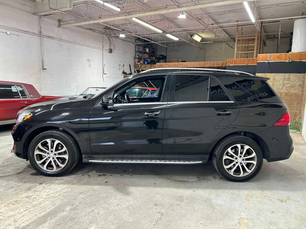 Mercedes-Benz GLE 400 | HARMAN KARDON | 360 | ПАНОРАМА | , снимка 2 - Автомобили и джипове - 54723716