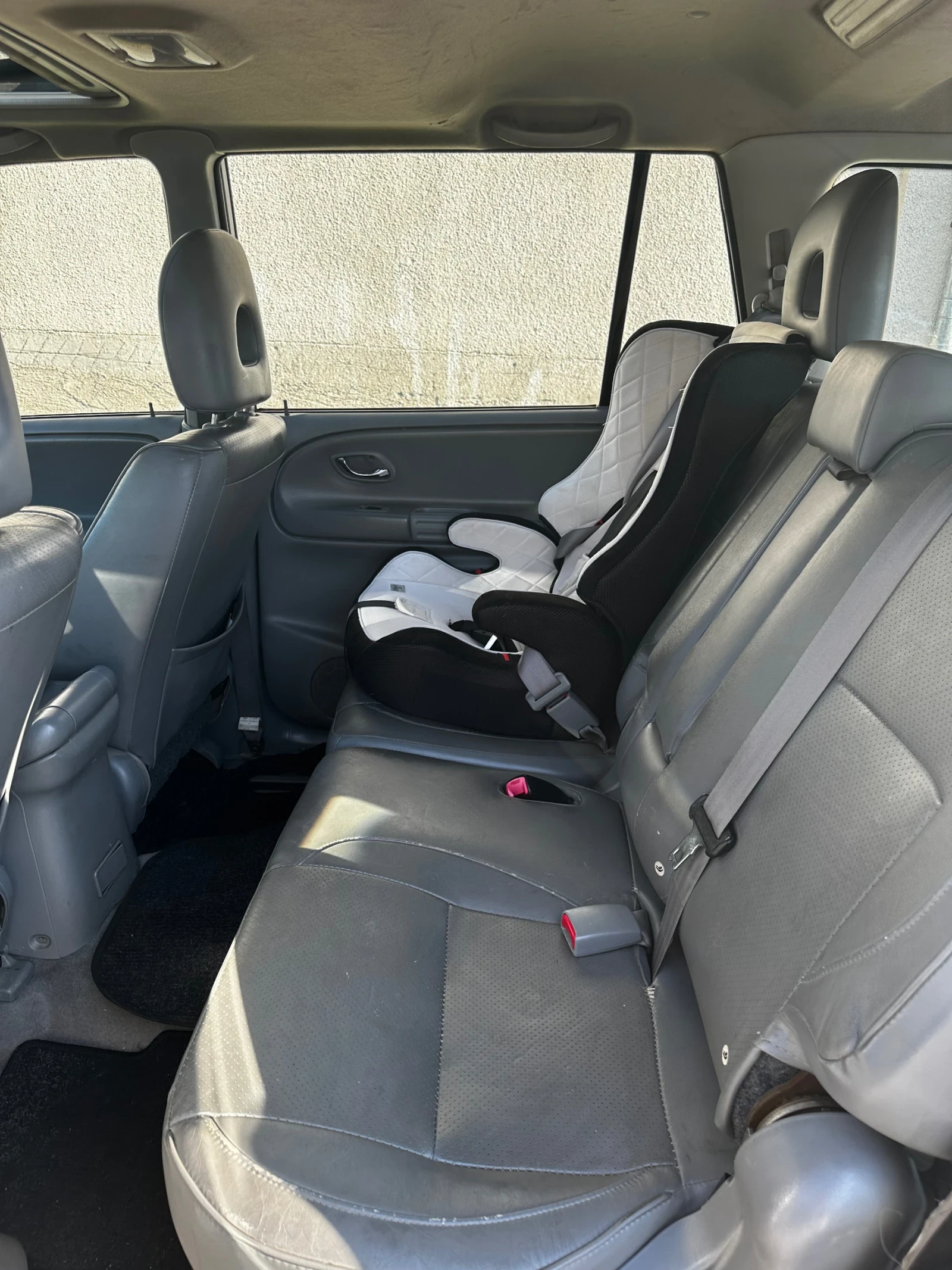 Suzuki XL-7, снимка 4 - Автомобили и джипове - 54838342