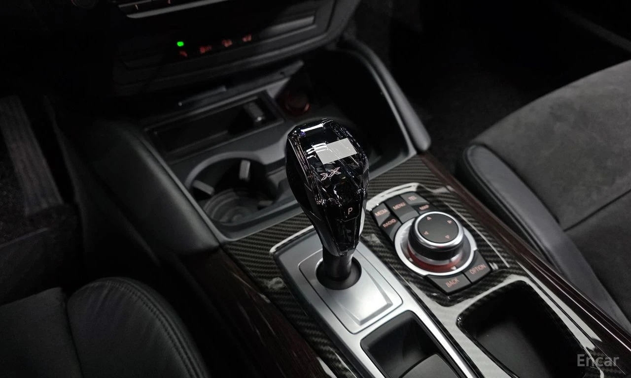 BMW X6 HEAD-UP * ПОДГРЕВИ * ПАНО * KEYLESS, снимка 10 - Автомобили и джипове - 55187395