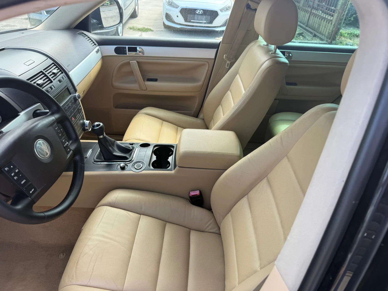 VW Touareg 2.5tdi ръчни ск., снимка 8 - Автомобили и джипове - 55815240
