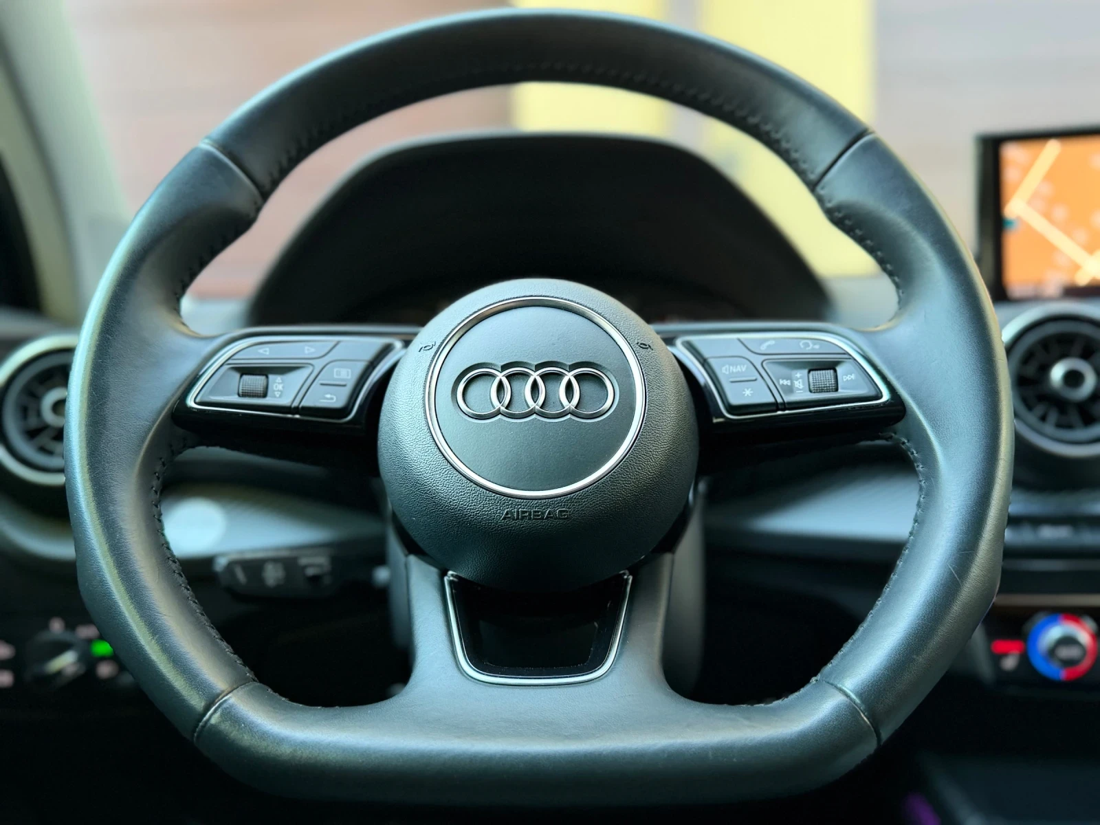 Audi Q2 4x4-2.0TFSI-190ps, снимка 15 - Автомобили и джипове - 55844015