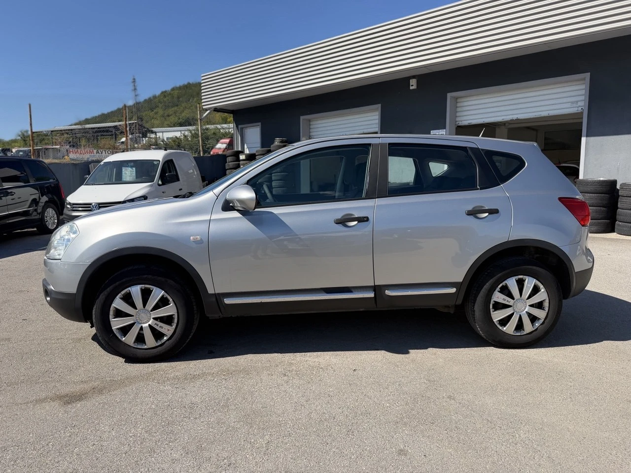 Nissan Qashqai 1.5dCi , снимка 8 - Автомобили и джипове - 55981225