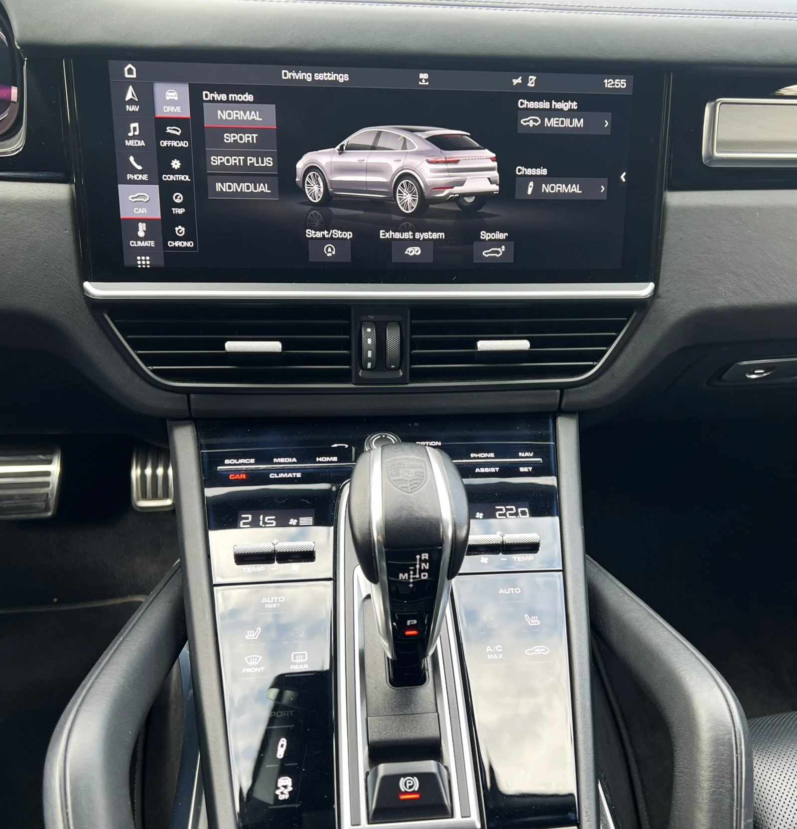 Porsche Cayenne TURBO / COUPE / SPORT CHRONO / PANO / HUD / BOSE /, снимка 11 - Автомобили и джипове - 56282453