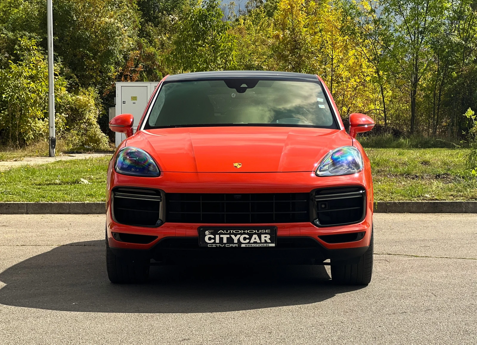 Porsche Cayenne TURBO / COUPE / SPORT CHRONO / PANO / HUD / BOSE /, снимка 2 - Автомобили и джипове - 56282453