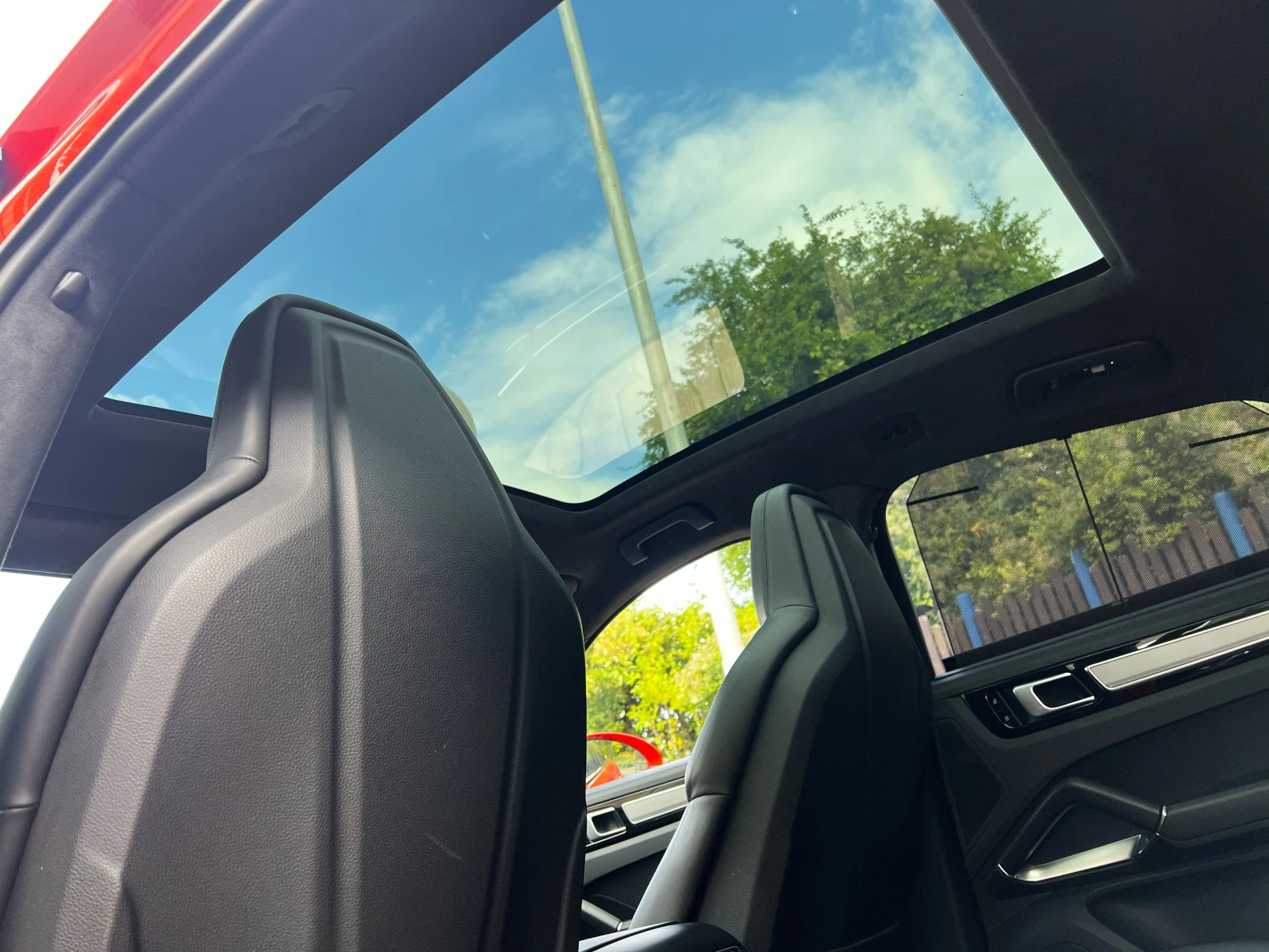 Porsche Cayenne TURBO / COUPE / SPORT CHRONO / PANO / HUD / BOSE /, снимка 15 - Автомобили и джипове - 56282453