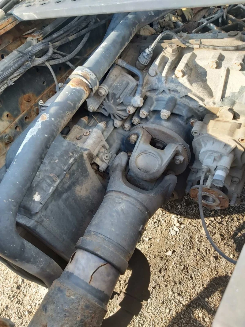 Iveco Stralis, снимка 13 - Камиони - 52670773