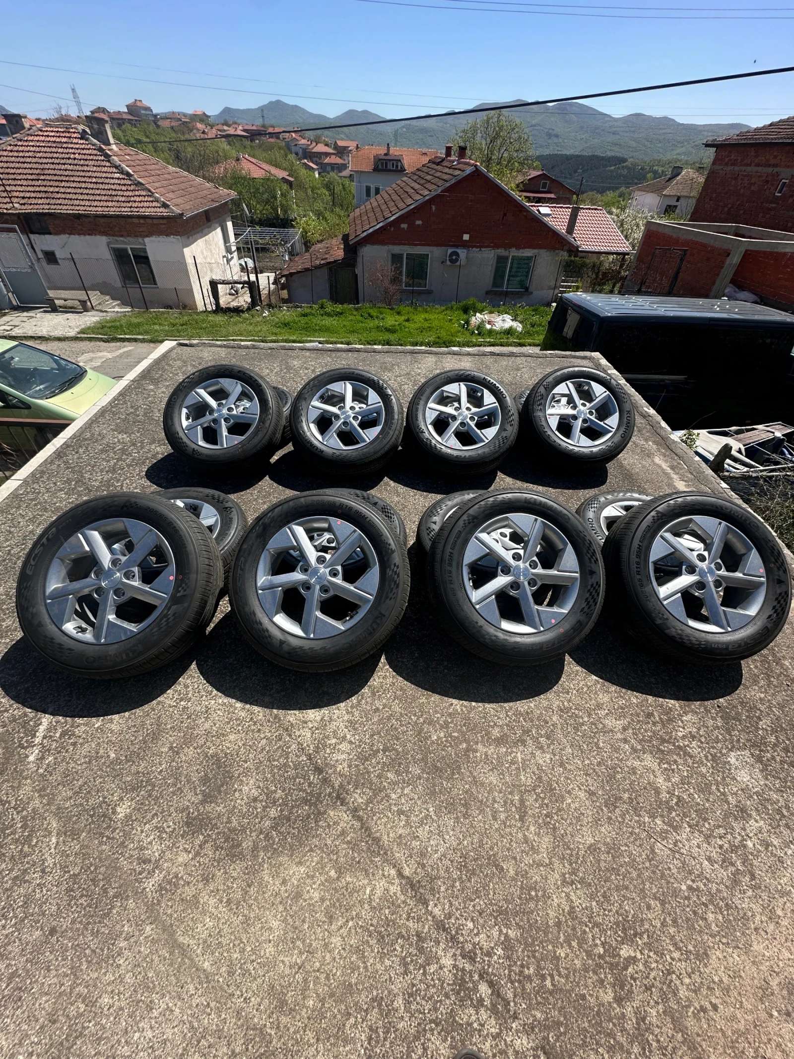 Гуми с джанти Kumho 205/65R16