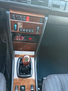 Mercedes-Benz 124, снимка 11