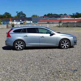 Volvo V60 2, 4 Plug in Hybrid  - 18900 лв. / 9663.42 € - 40322502 3