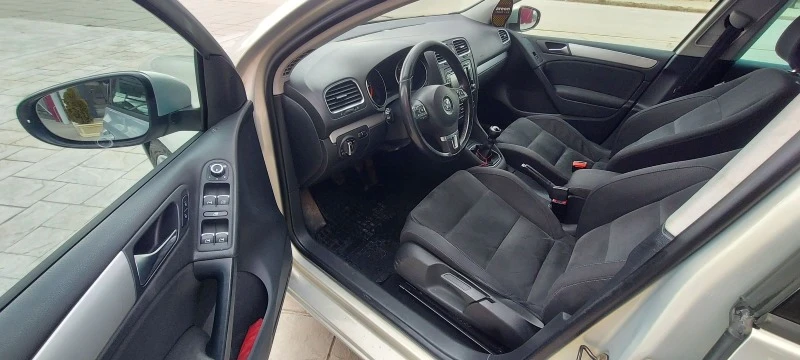 VW Golf, снимка 12 - Автомобили и джипове - 44129237