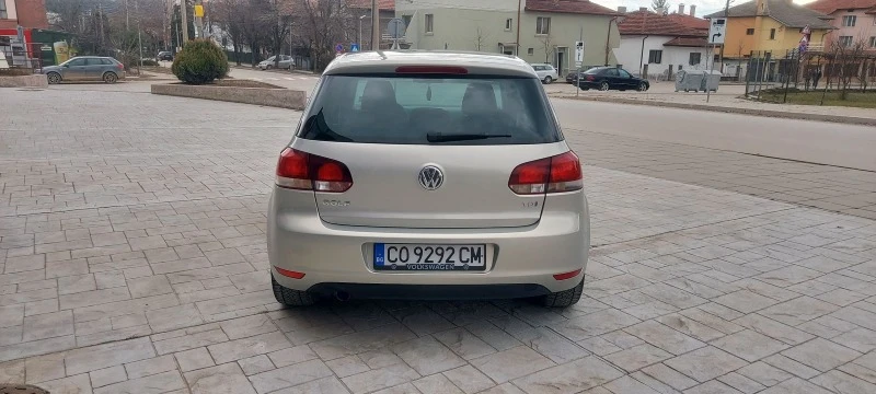 VW Golf, снимка 5 - Автомобили и джипове - 44129237