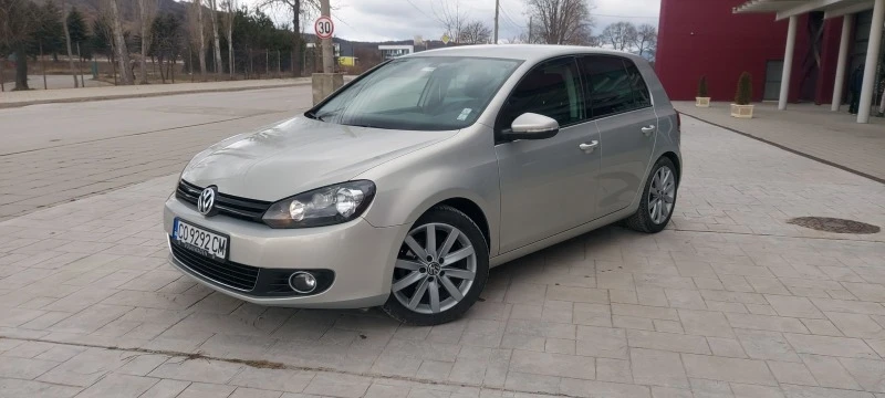 VW Golf, снимка 1 - Автомобили и джипове - 44129237