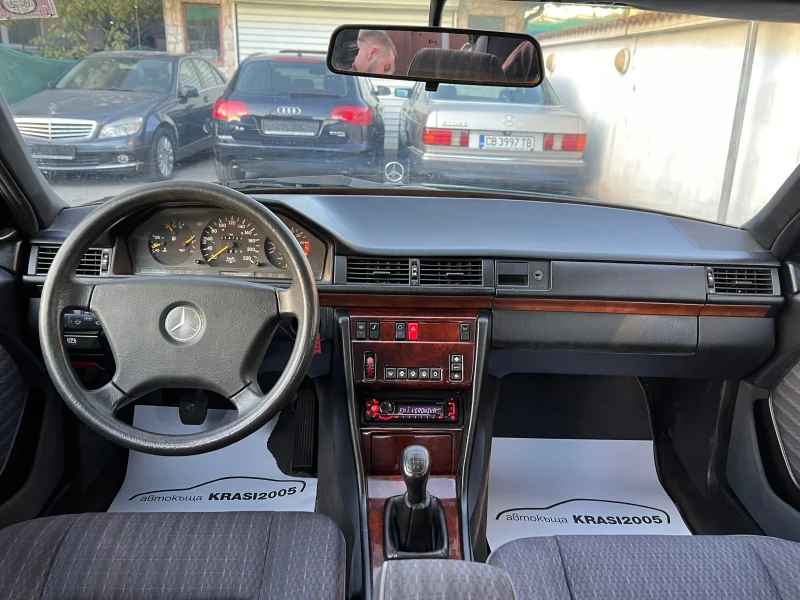 Mercedes-Benz 124 200E FACELIFT ИТАЛИЯ, снимка 10 - Автомобили и джипове - 47729460