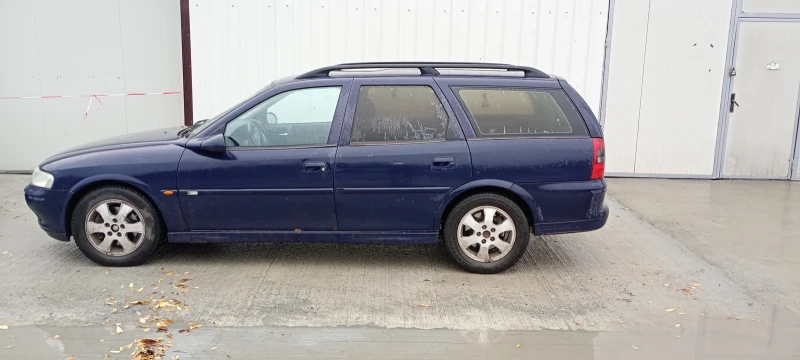 Opel Vectra, снимка 3 - Автомобили и джипове - 47964304