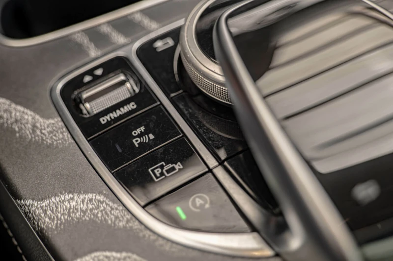 Mercedes-Benz CLS 400 AMG/4Matic/Burmester/Подгрев/Камера 360, снимка 10 - Автомобили и джипове - 51435596