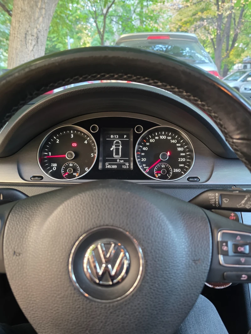 VW Passat, снимка 6 - Автомобили и джипове - 52473115