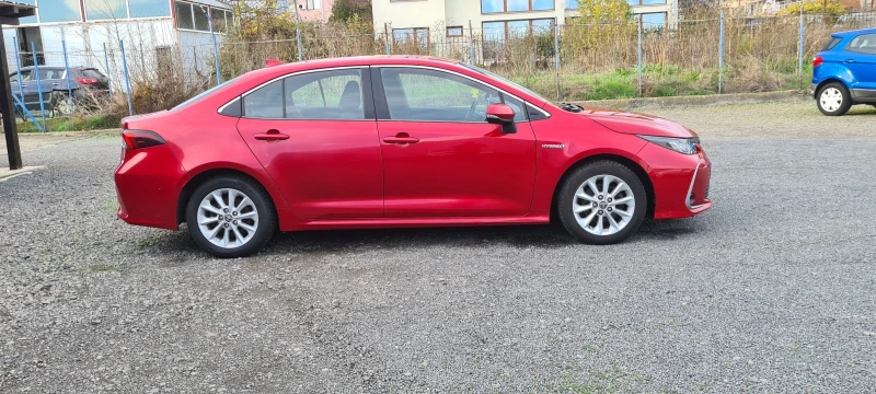 Toyota Corolla Hibrid, снимка 3 - Автомобили и джипове - 52398691