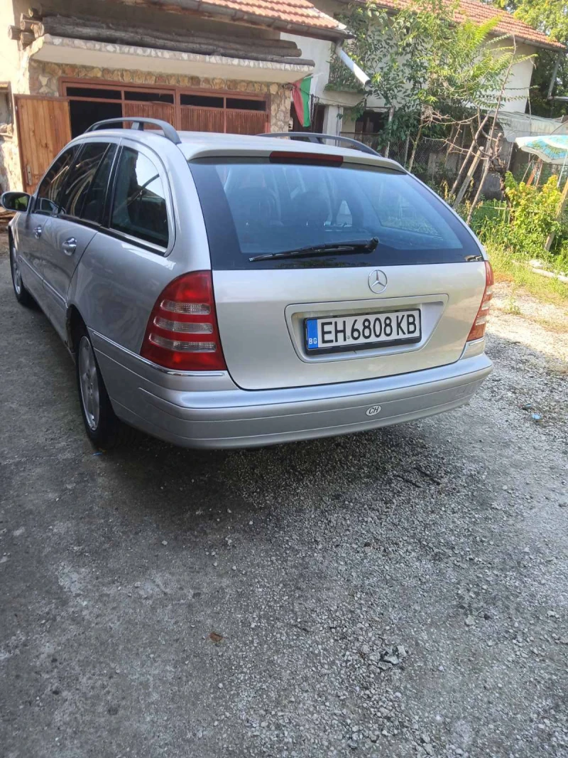Mercedes-Benz C 200, снимка 2 - Автомобили и джипове - 52743323