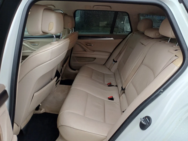 BMW 520 d Touring, снимка 15 - Автомобили и джипове - 53285706