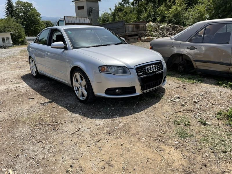 Audi A4 2.0tdi, снимка 5 - Автомобили и джипове - 33718119