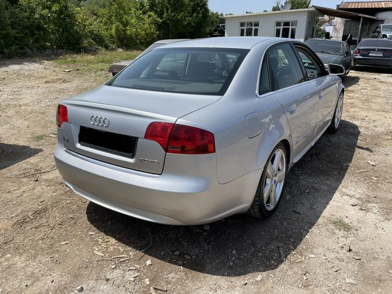 Audi A4 2.0tdi, снимка 4 - Автомобили и джипове - 33718119