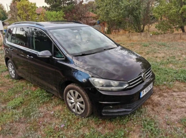 VW Touran 2.0 Дизел, снимка 1 - Автомобили и джипове - 48739991