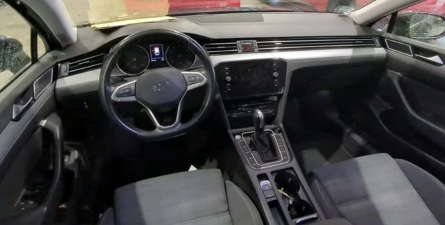 VW Passat 2.0 TDI/150 PS/ACC/PDC/LED/NAVI/KAMERA, снимка 17 - Автомобили и джипове - 54488950