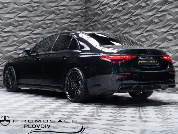 Mercedes-Benz S 400 D 4MATIC* 360* AMG LINE* PANO* Head Up* Обдухв* Bu, снимка 3 - Автомобили и джипове - 56177373