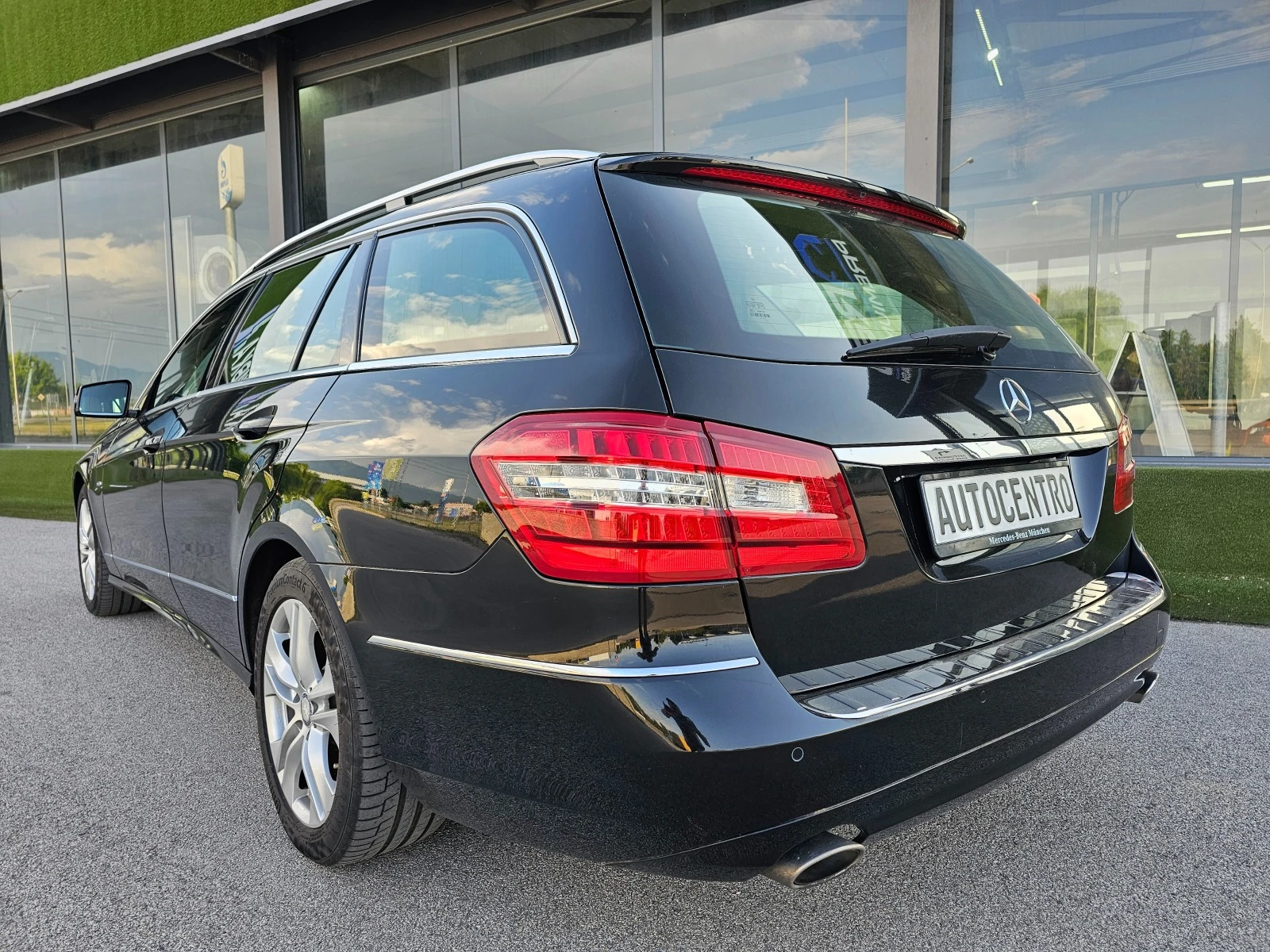 Mercedes-Benz E 350 CDI Avantgarde Harman-Kardon Камера Нощно - изображение 5