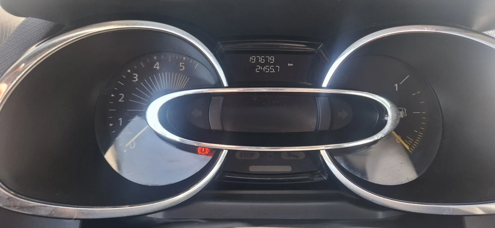 Renault Clio 1.5DCI Euro 5/B, снимка 14 - Автомобили и джипове - 56216973