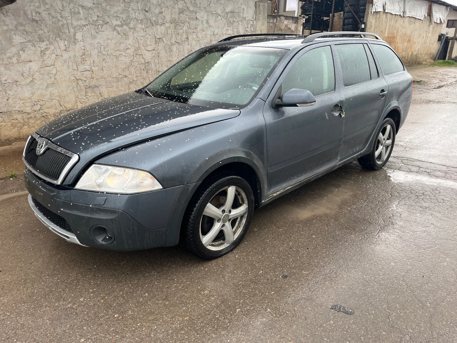 Skoda Octavia 2.0FSI Scout 4x4  - изображение 3