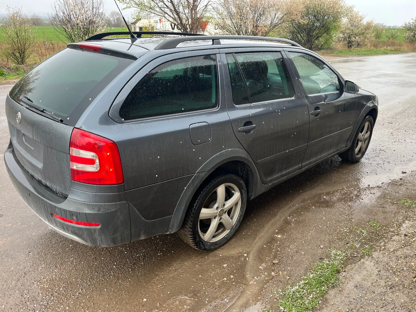 Skoda Octavia 2.0FSI Scout 4x4  - изображение 6