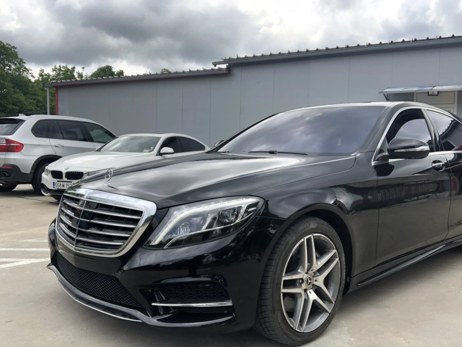 Mercedes-Benz S 500 Burmester/AMG/РЕАЛНИ 107 000KM/КАСКО И РЕГ - изображение 4