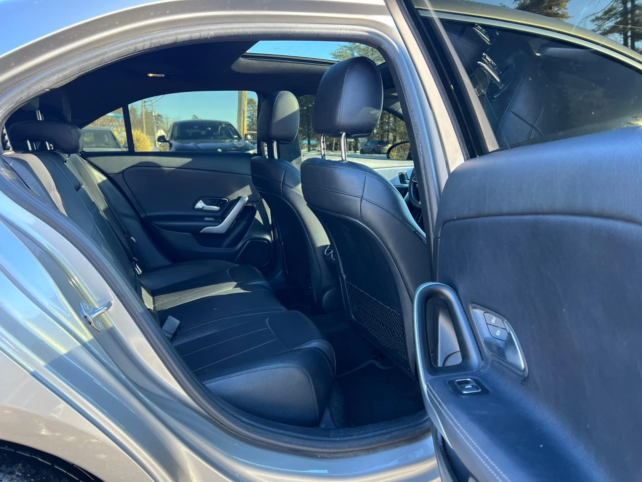 Mercedes-Benz A 220  - изображение 10