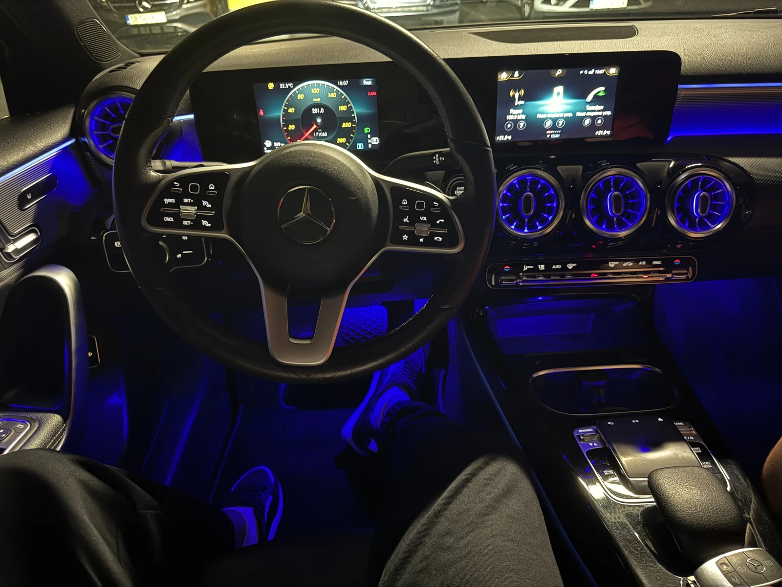 Mercedes-Benz A 220  - изображение 3
