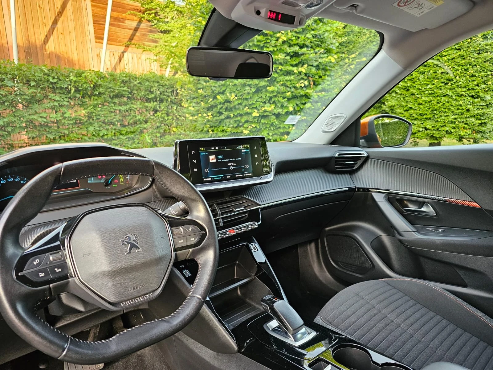 Peugeot 2008 E ACTIVE PACK 136кс - изображение 7