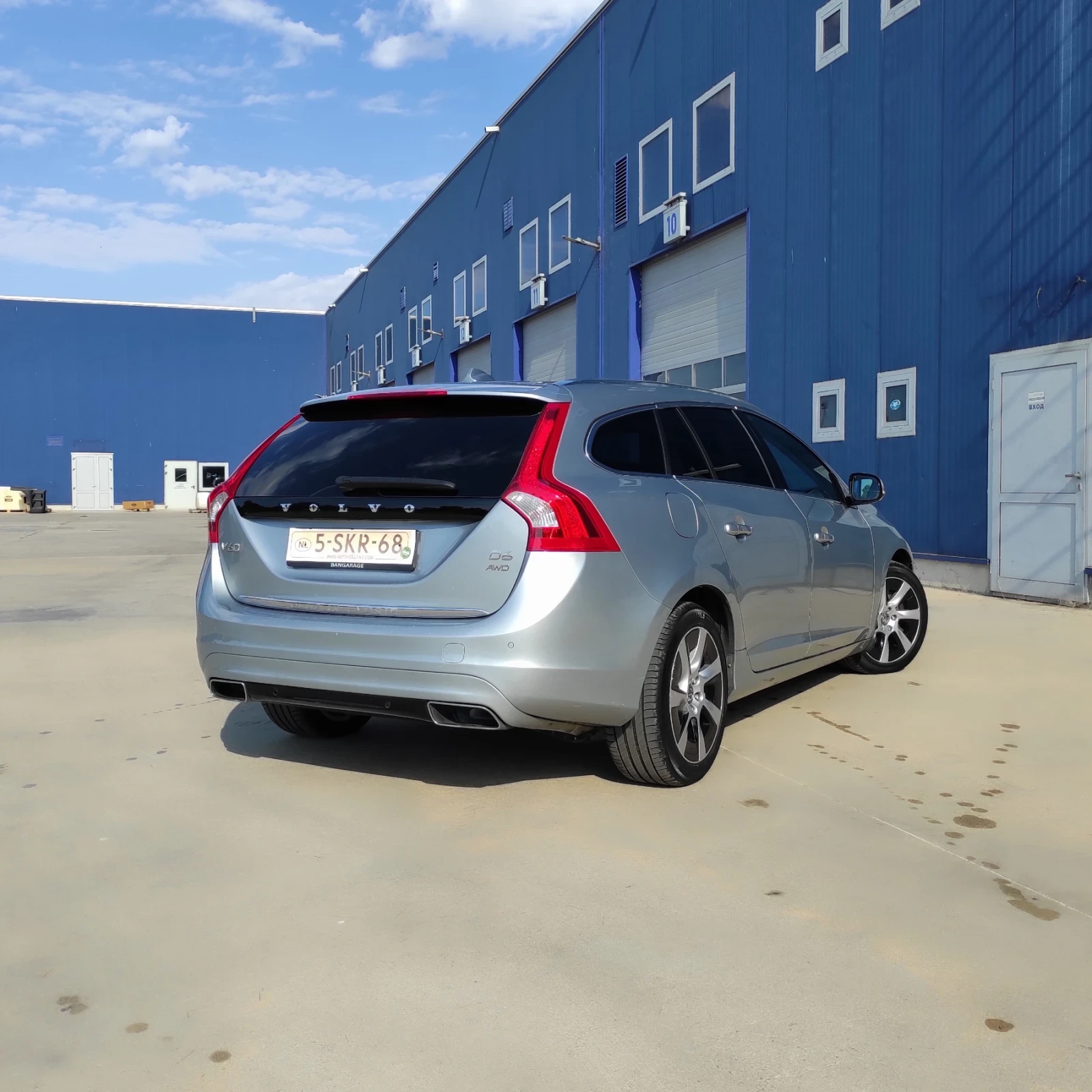 Volvo V60 2, 4 Plug in Hybrid  - изображение 8