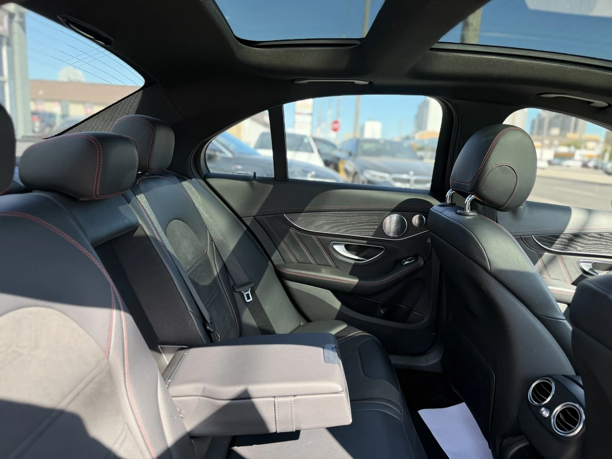 Mercedes-Benz C 450 AMG 4Matic / PANO / Alcantara | Mobile.bg — изображение 15