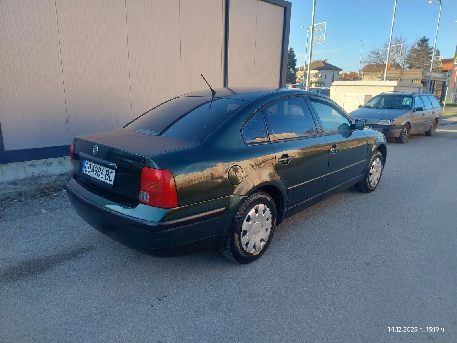 VW Passat 1.6 ����� | Mobile.bg � ����������� 17