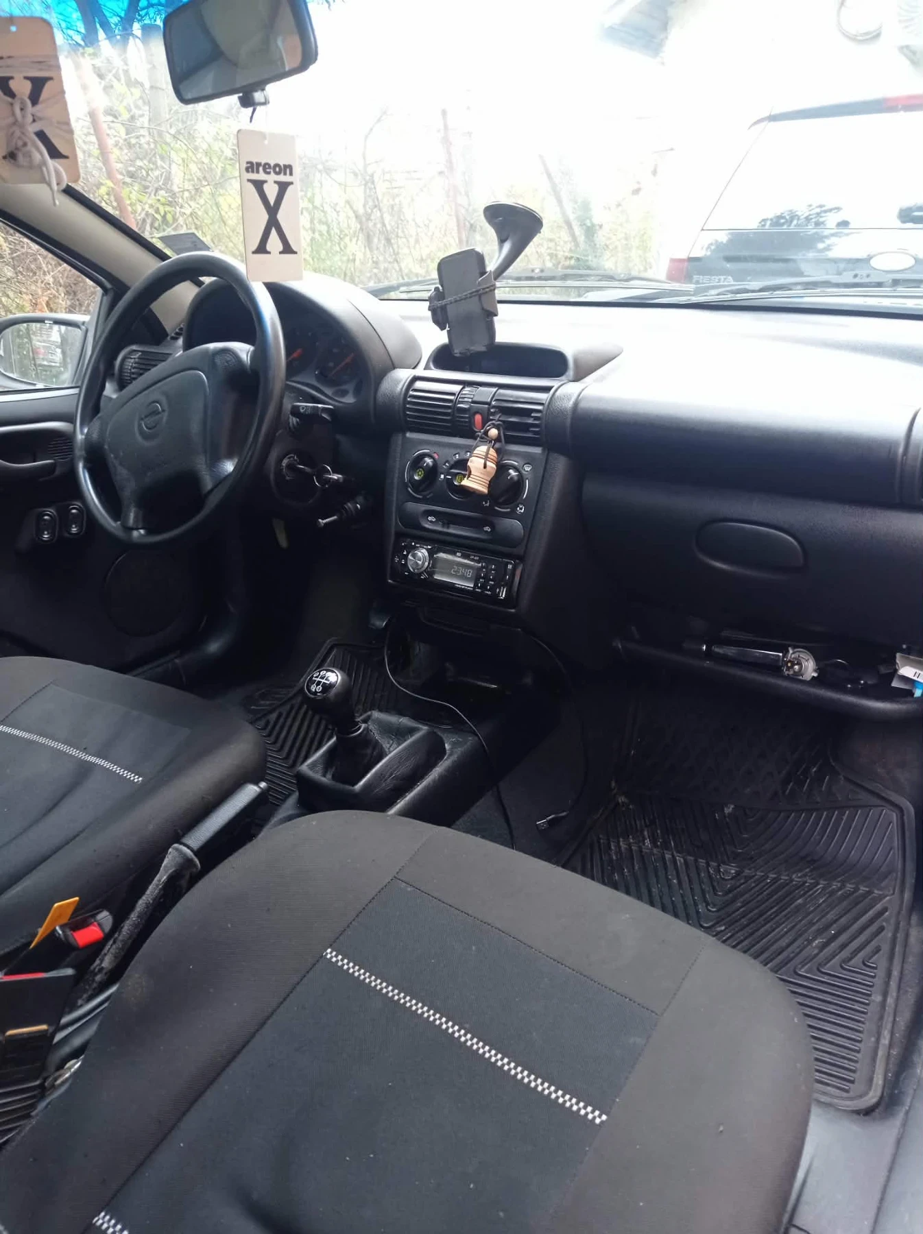 Opel Tigra 90.k.s - изображение 8