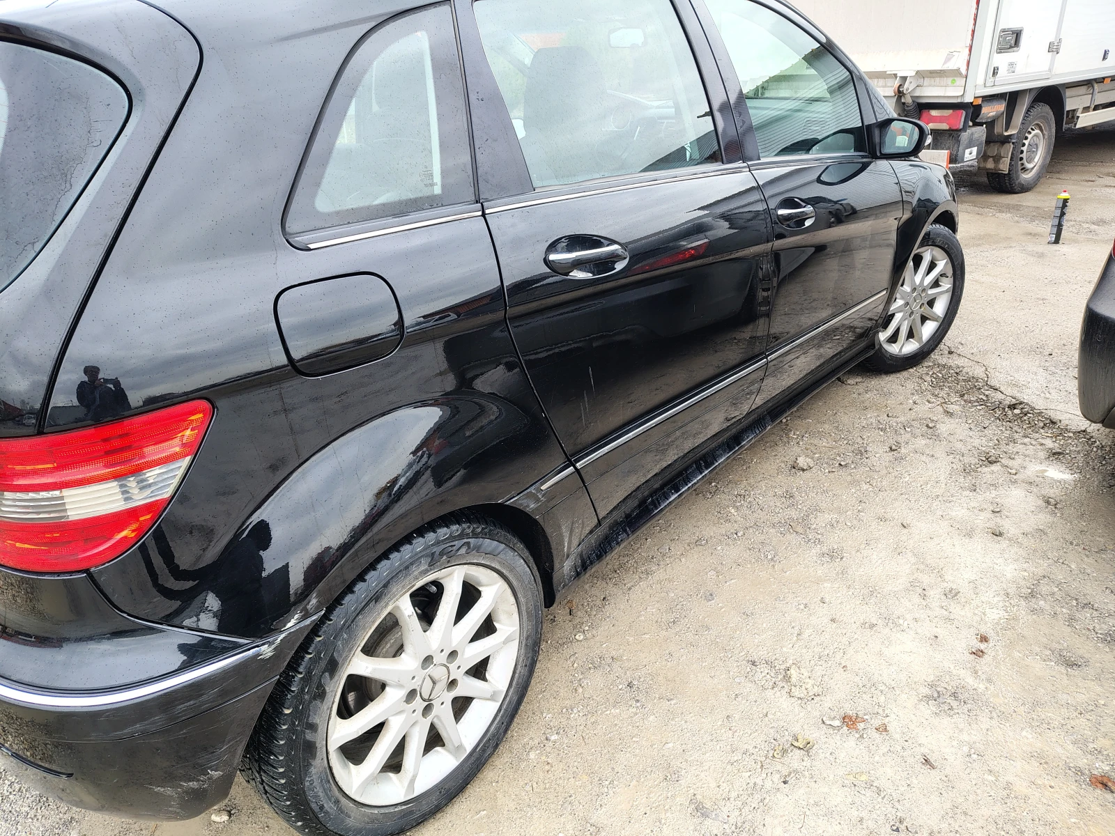 Mercedes-Benz B 200  - изображение 3