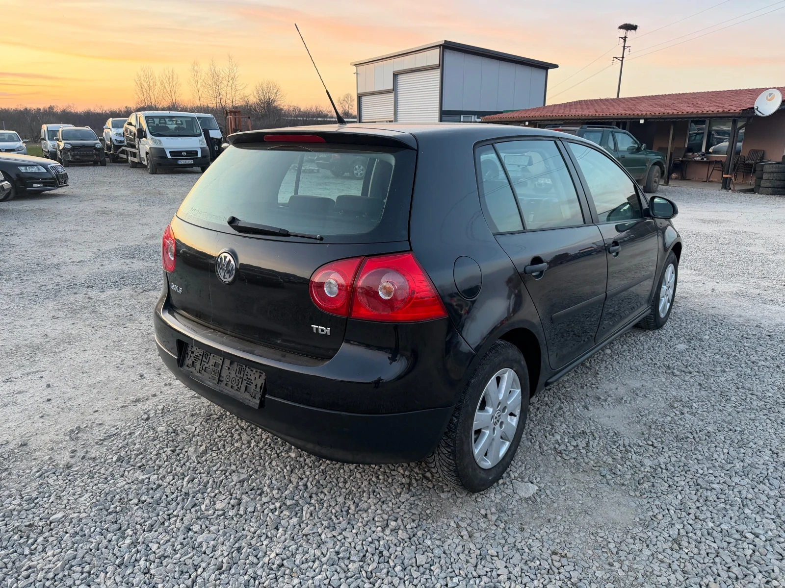 VW Golf 1.9TDI-105PS, снимка 5 - Автомобили и джипове - 53652509