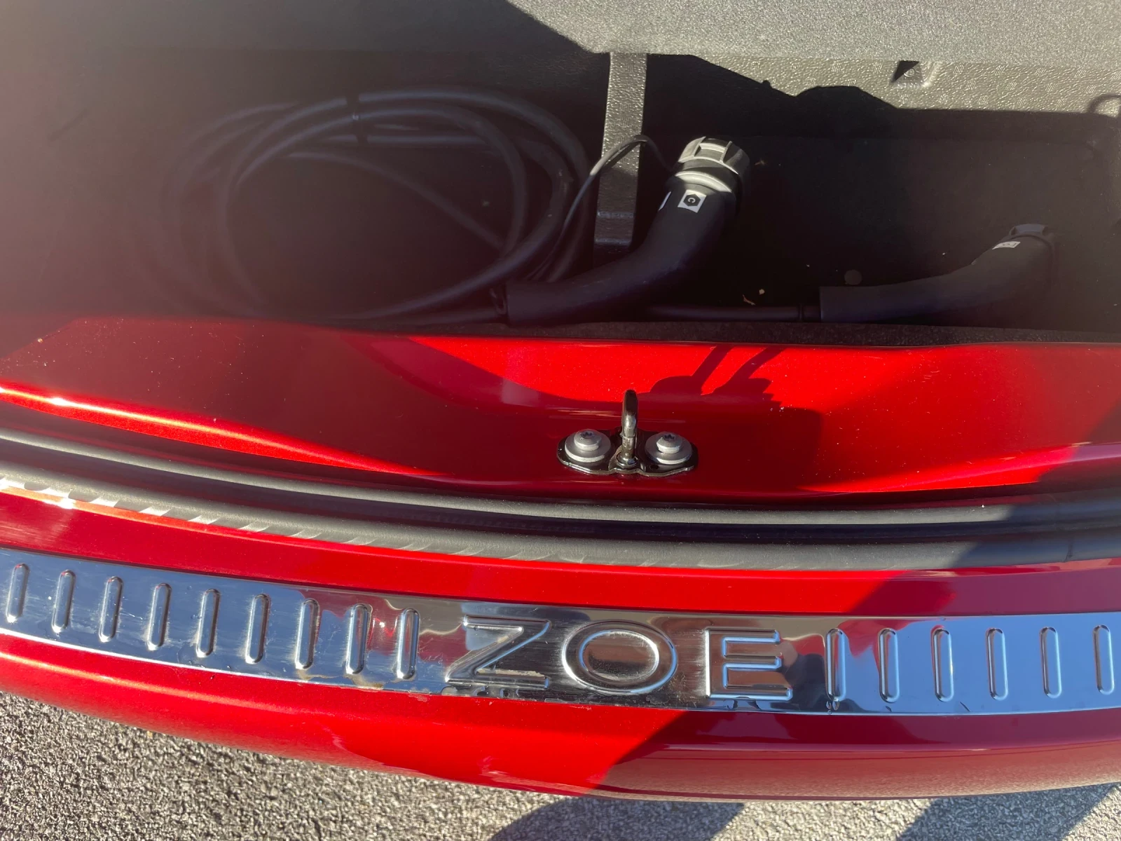 Renault Zoe iconic R135 52K, снимка 7 - Автомобили и джипове - 54041418