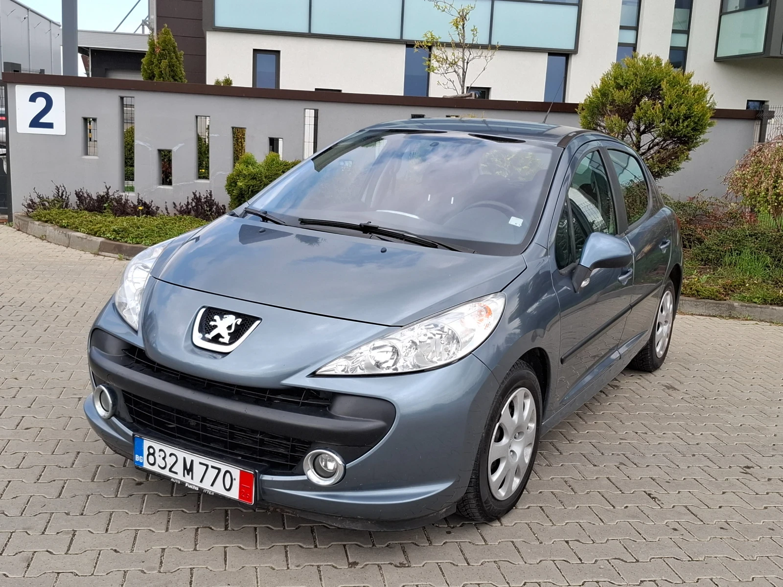 Peugeot 207 1.6HDI* (109кс)* FACELIFT* НОВ ВНОС* , снимка 2 - Автомобили и джипове - 54235276