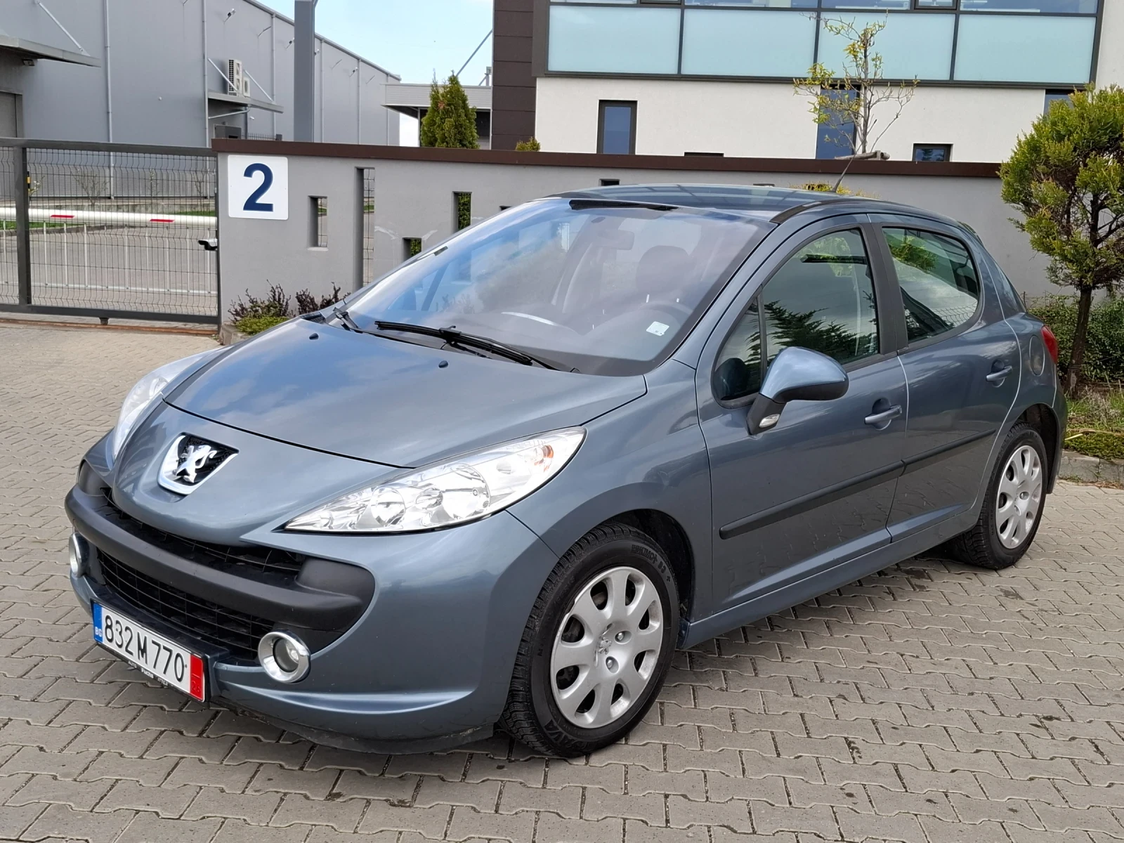 Peugeot 207 1.6HDI* (109кс)* FACELIFT* НОВ ВНОС* , снимка 4 - Автомобили и джипове - 54235276