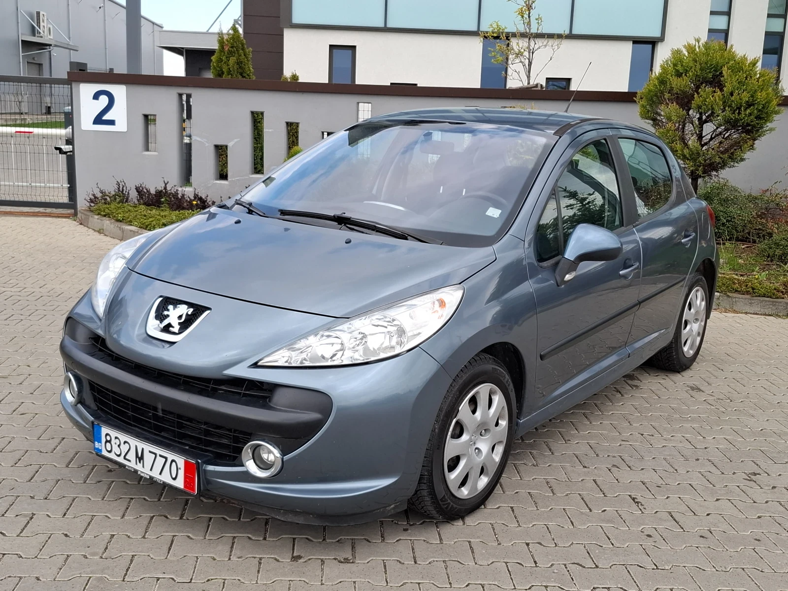 Peugeot 207 1.6HDI* (109кс)* FACELIFT* НОВ ВНОС* , снимка 3 - Автомобили и джипове - 54235276